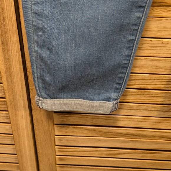 Levi's Mid Rise Skinny Jeans Size 4 - Picture 2 of 8